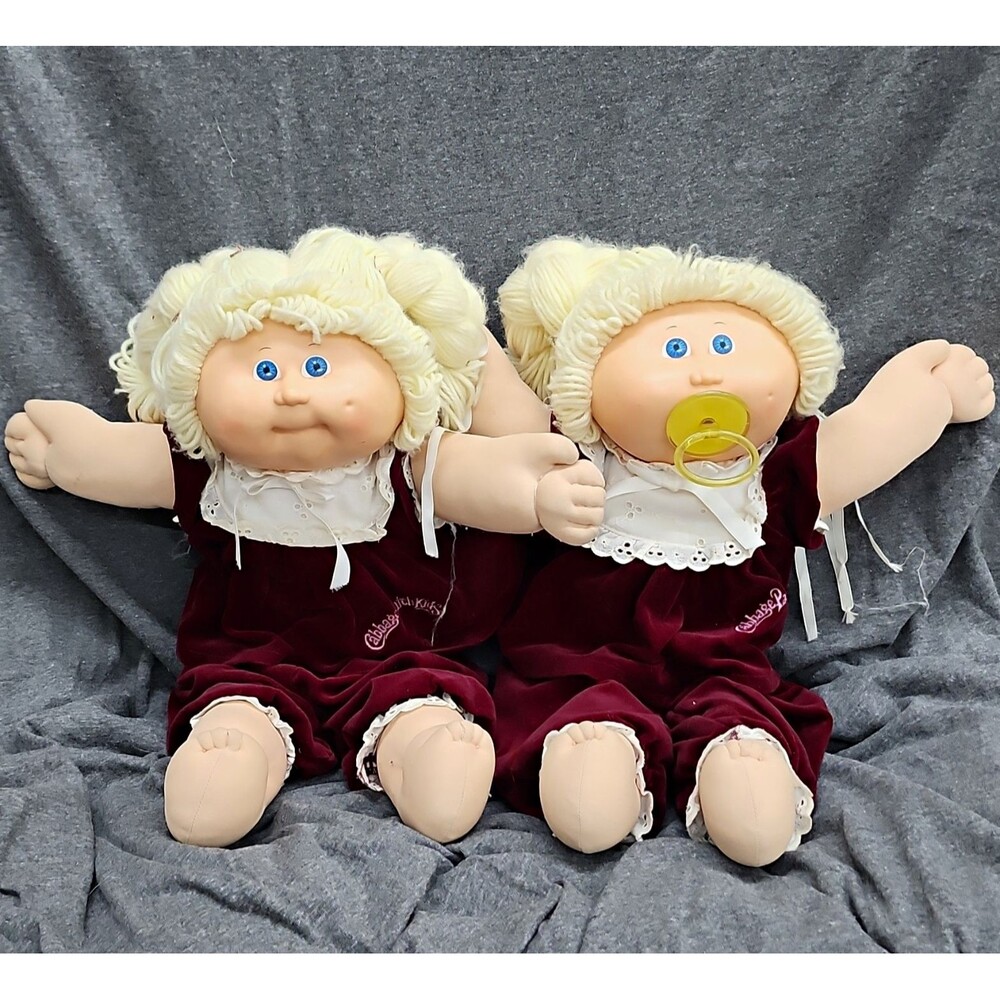 Cabbage Patch Kids Lot Of 2 16" Blonde Yarn Hair Blue Eyes 1986 Read Description